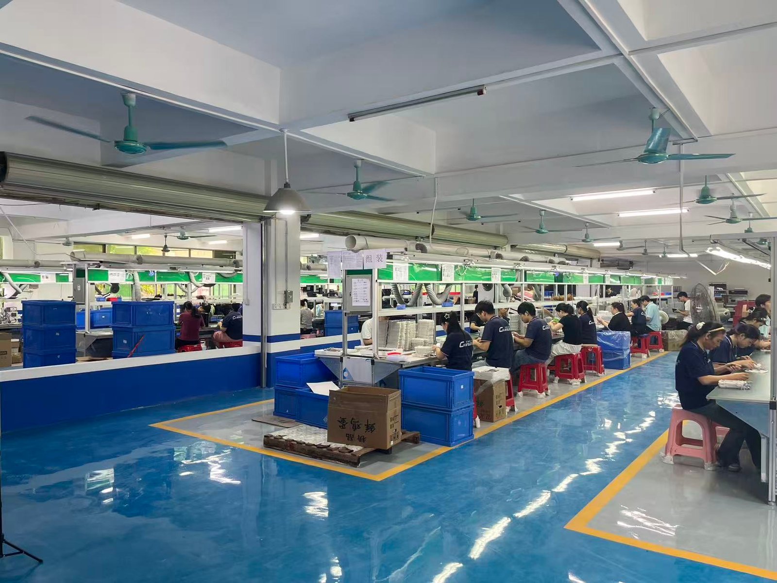 Export packing station for digital scale orders at Yeele, Dongguan